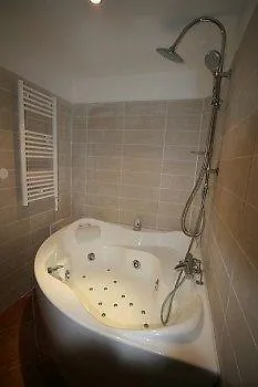 L'isatis Chalet Hotel