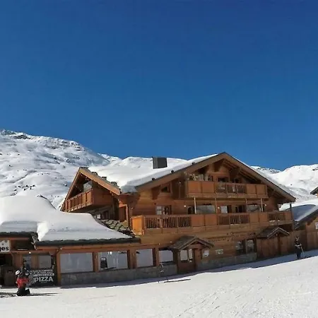L'isatis Chalet Hotel